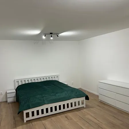 Na Jahodniku Losonec