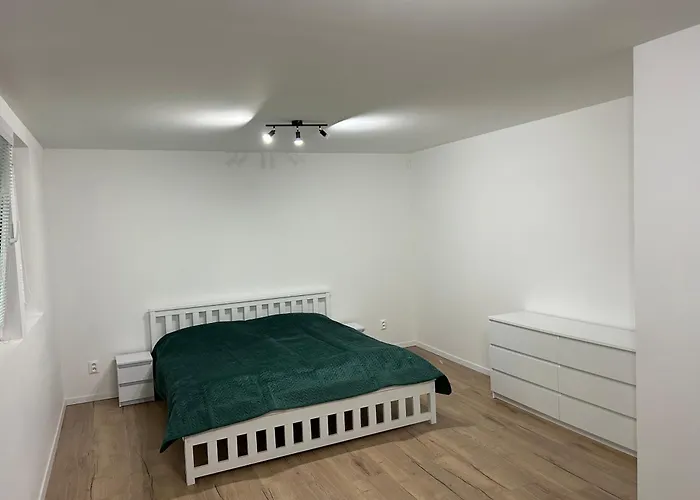 Na Jahodniku Losonec